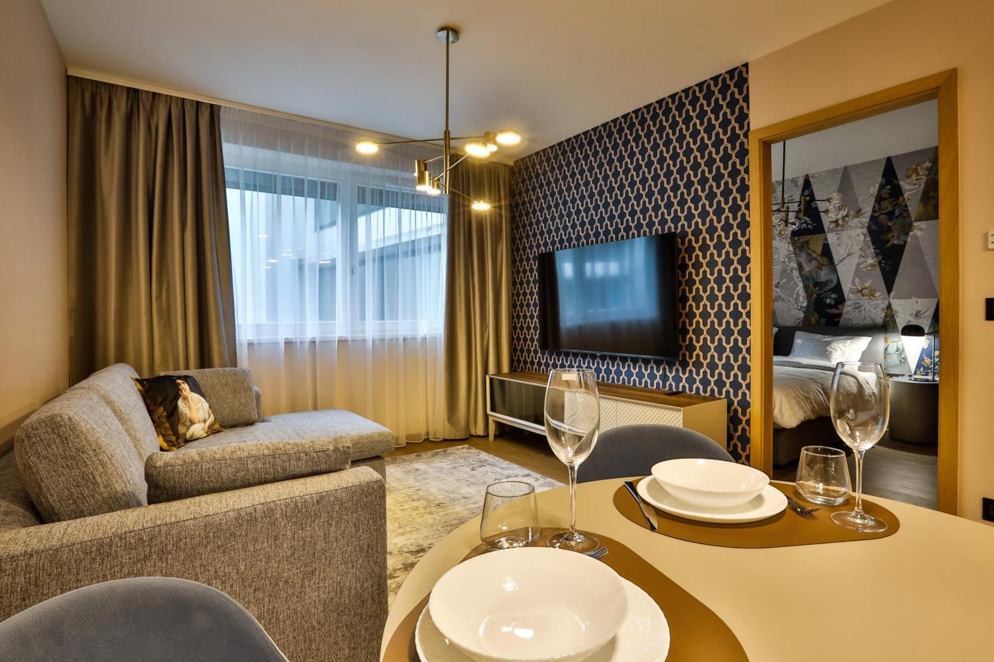 Sun Hill Luxury Suites Budapest Exteriör bild